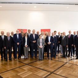 Gruppenbild Arbeitsgemeinschaft der niedersächsischen Landschaften und Landschaftsverbände 2022