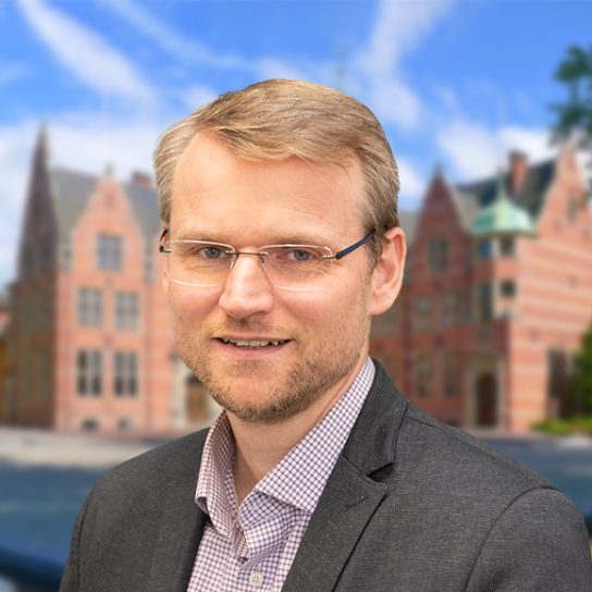 Dr. Matthias Stenger